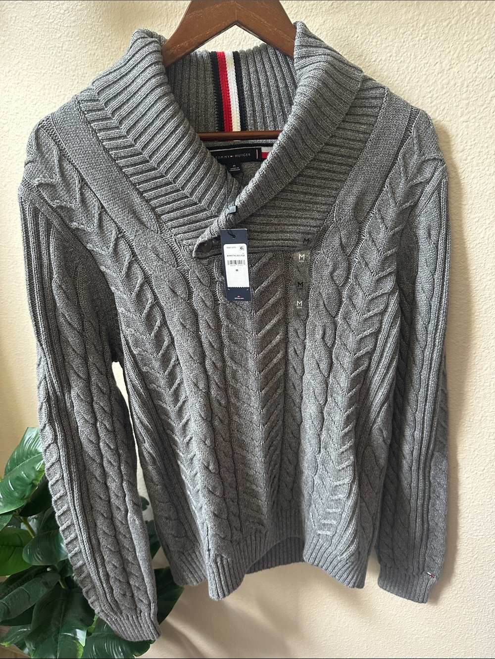 Tommy Hilfiger men’s sweater